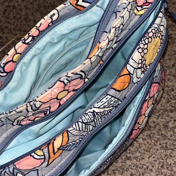 Vera Bradley Hipster Crossbody Purse/Bag - Picture 3 of 7